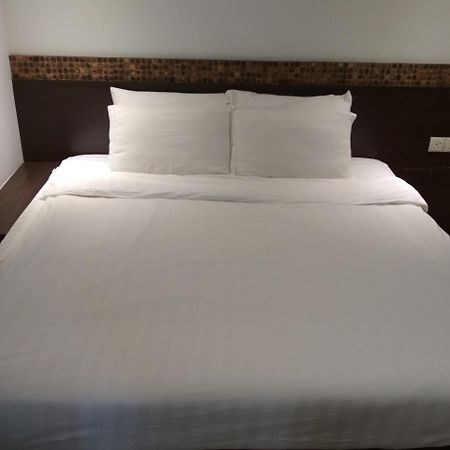 Classy Studio Apartment Kota Bharu Exterior photo