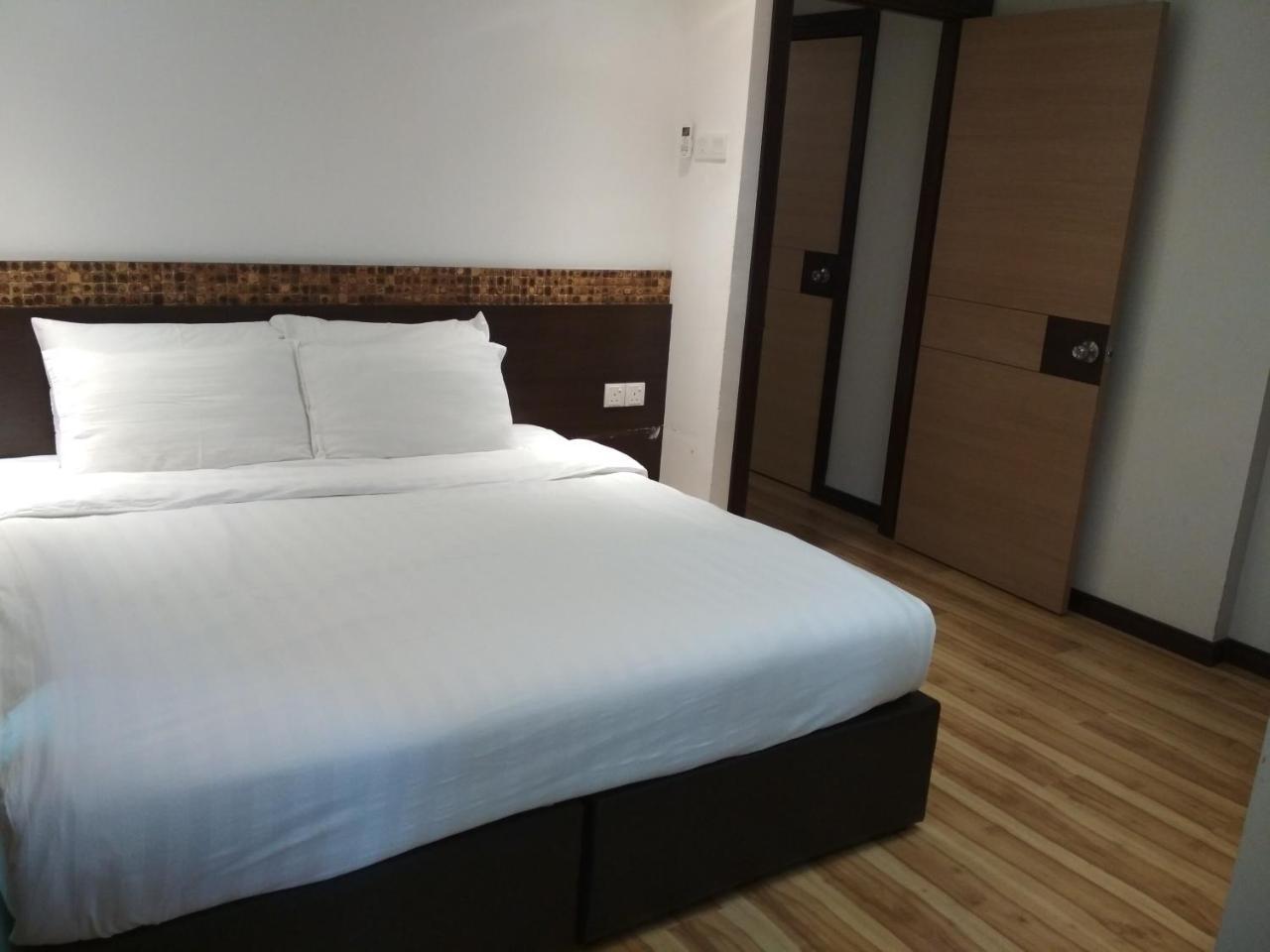 Classy Studio Apartment Kota Bharu Exterior photo